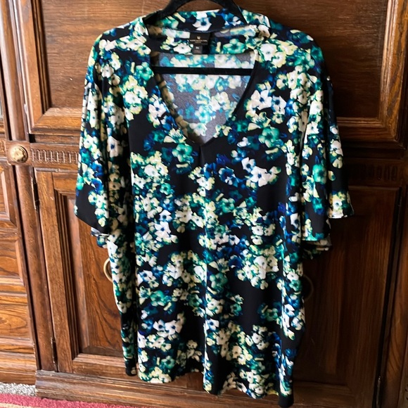 Worthington Tops - Worthington Short sleeve blouse